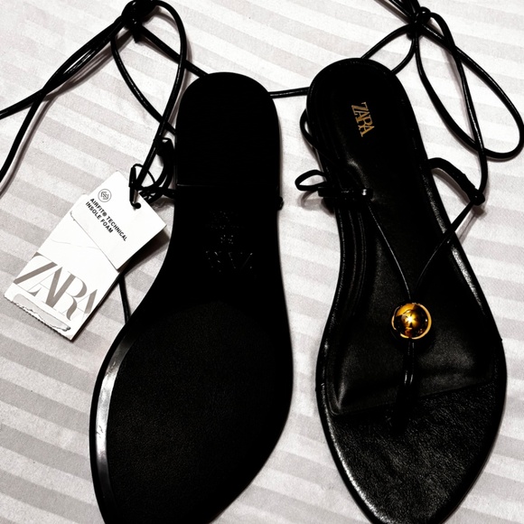 ZARA Sandals Black Wrap with Gold Tone Accent Size US 7 1/2 NWT - Picture 6 of 8